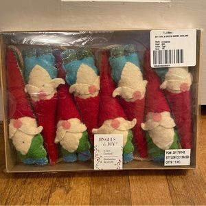 Jingle & Joy Gnome Garland